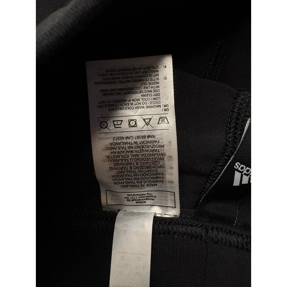 Adidas HB4813 Women's‎ CO Bike Shorts SMALL Activewear Training Sportswear Logo